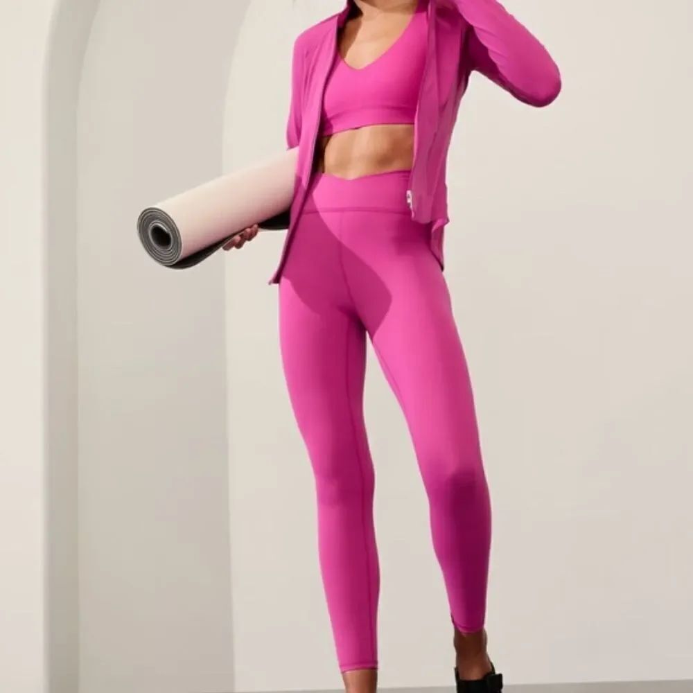 Athleta Transcend Crossover 7/8 Leggings NEW with tags Size Medium Pink